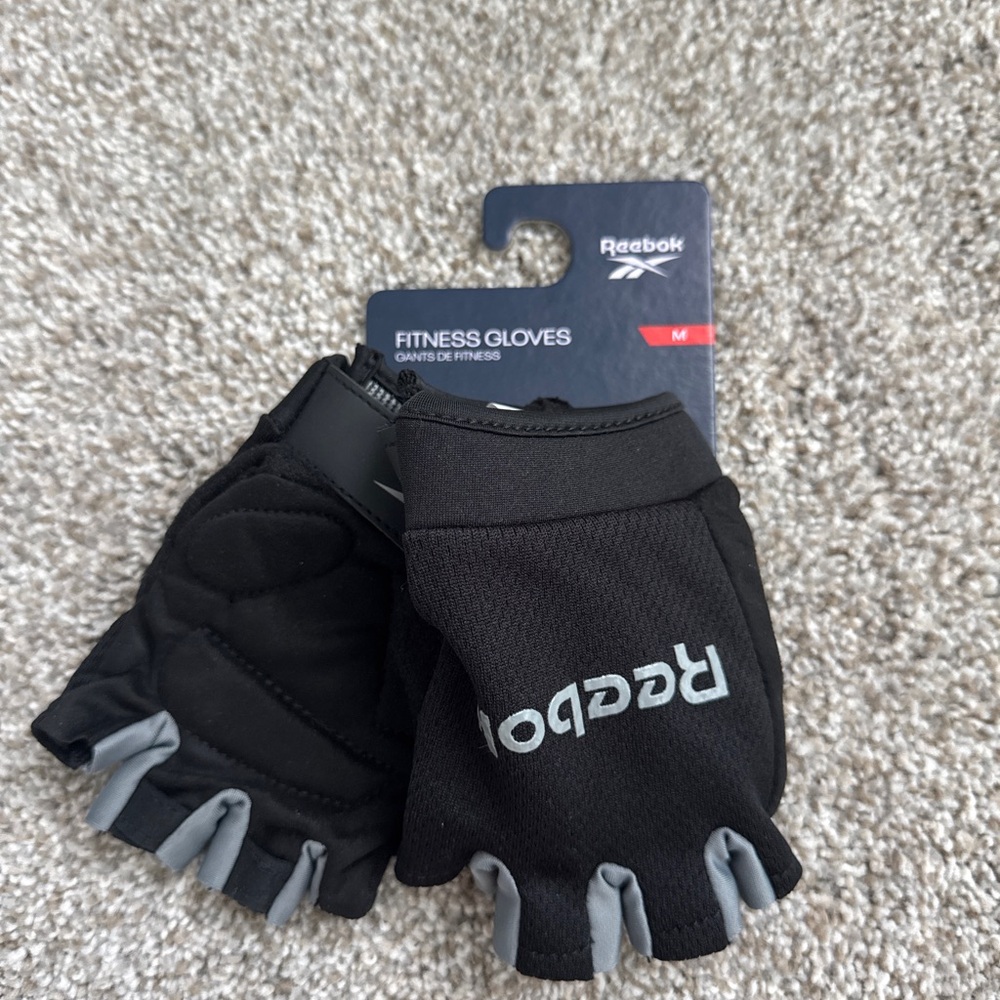 Reebok Black Fitness Gloves - Fingerless Training Gloves